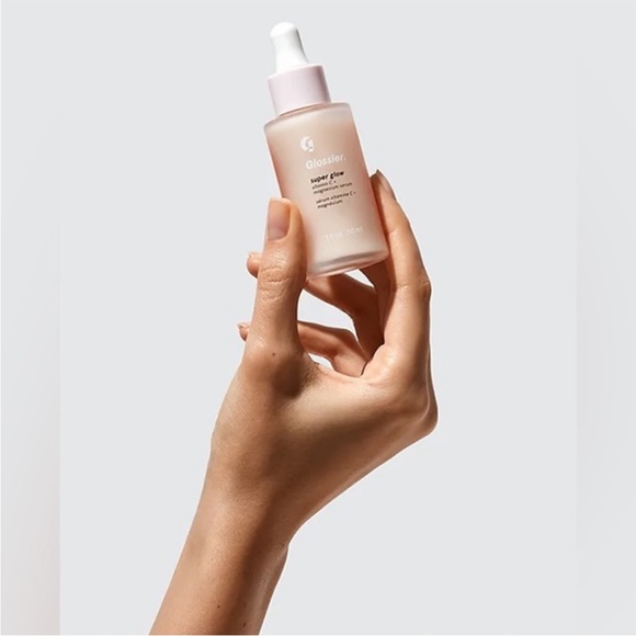 NIB NWT Glossier Super Glow Vitamin c + magnesium serum - Picture 2 of 12